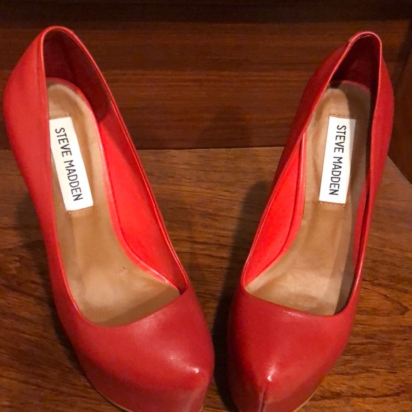 Shoes - Picture 4 of 4